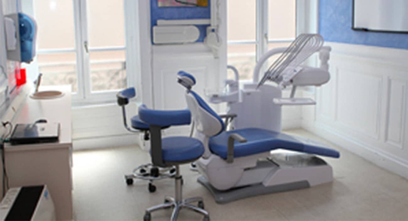 Cabinet d’implantologie, prothèses, esthétique et soins dentaires à Lyon